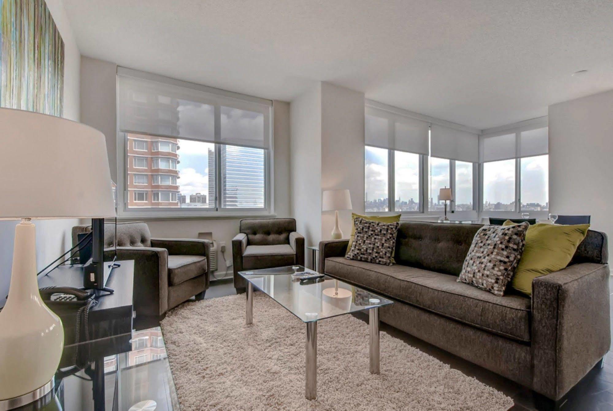 Global Luxury Suites At Newport Jersey City Exterior foto